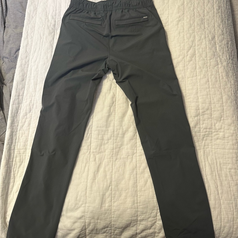 Vuori Men's Charcoal Joggers - Picture 5 of 6